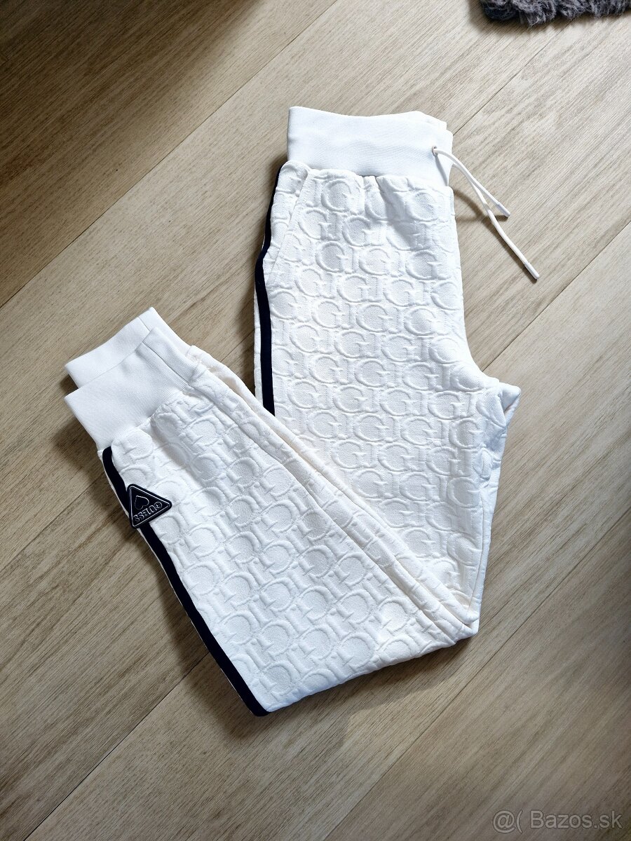 NOVE Guess nohavice, teplaky XS -L - 2