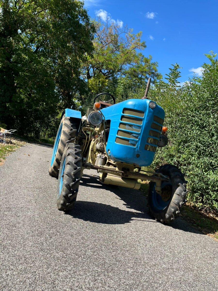Zetor 3011 s príslušenstvom - 2