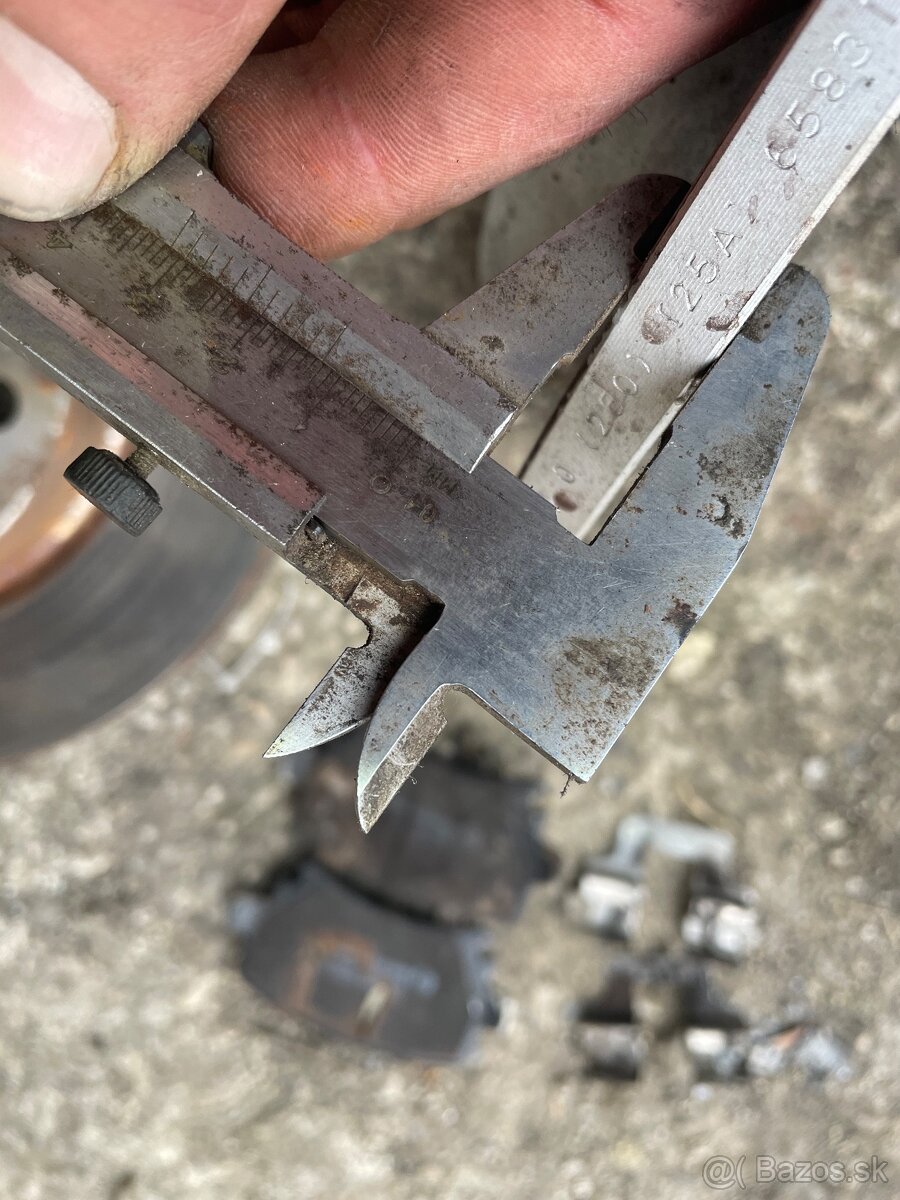 Brzdy golf 5 bosch - 2