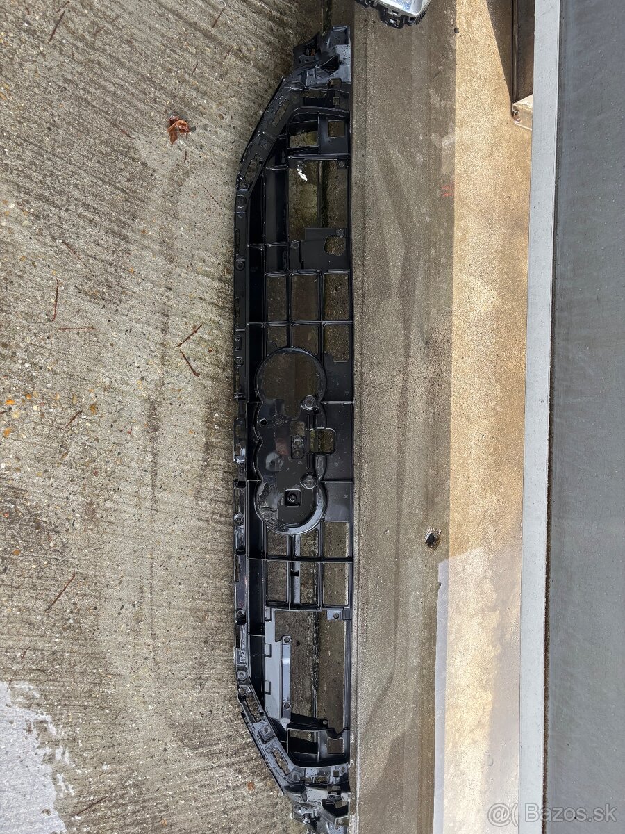 Audi A6 C8 4k8853651 maska - 2