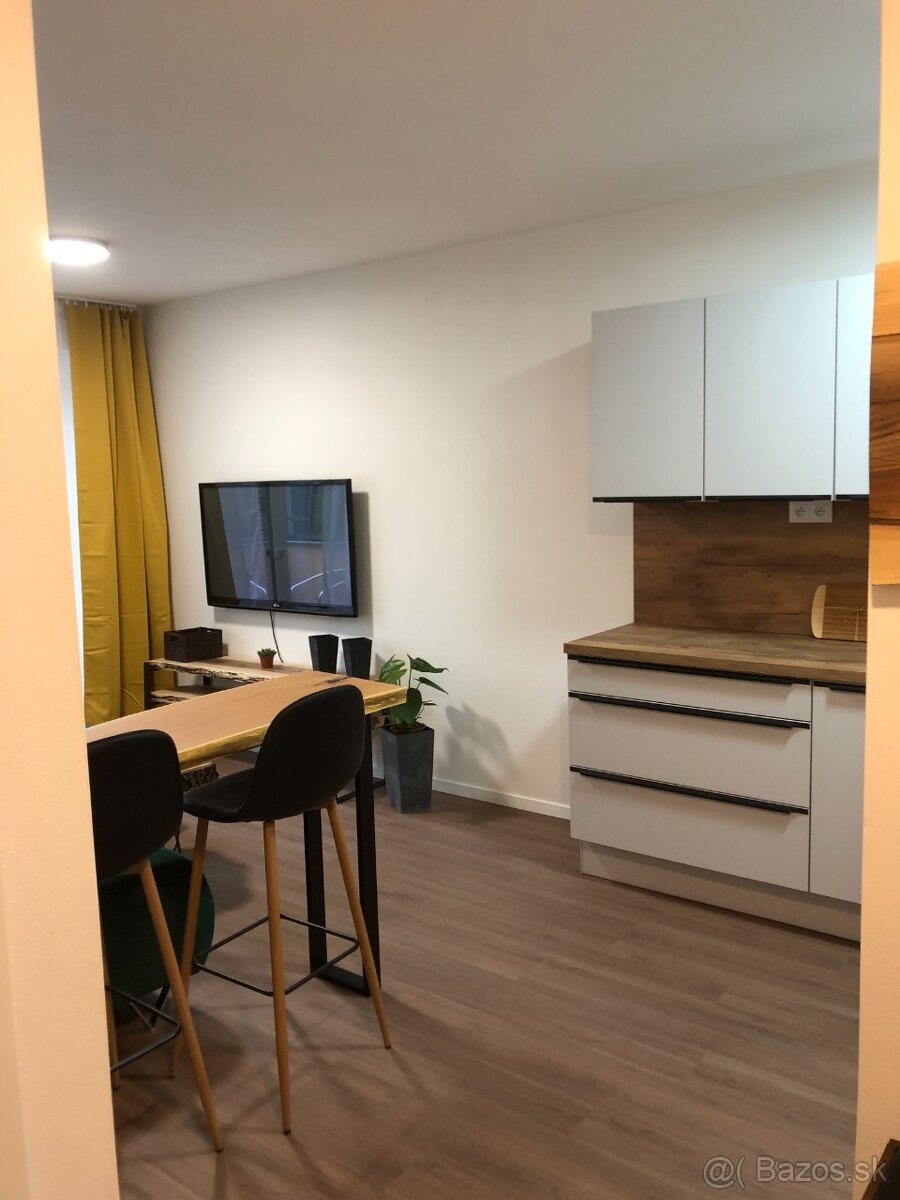 Nadštandardný 2 - izb. byt Levice- Rybníky - 2