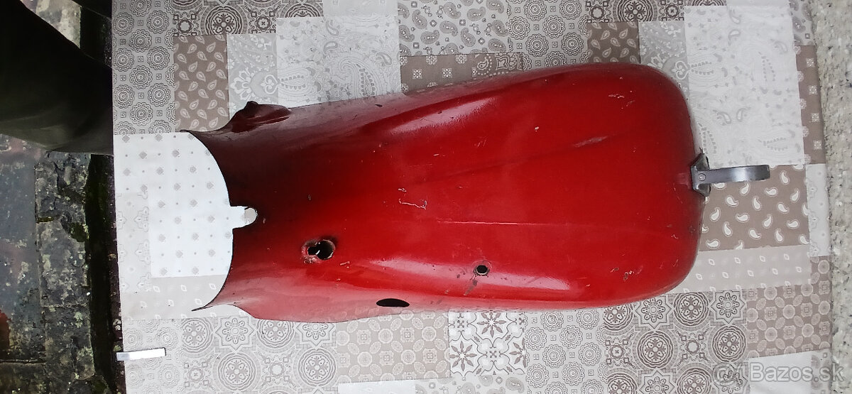 Vrchné bruško na Jawa pionier - 2