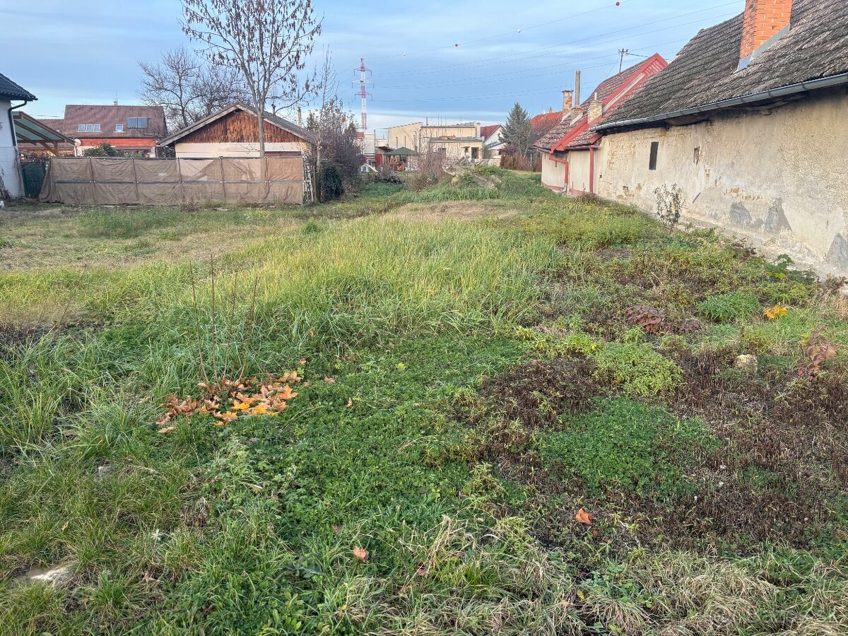 Predam pozemok v Brunovciach - 2