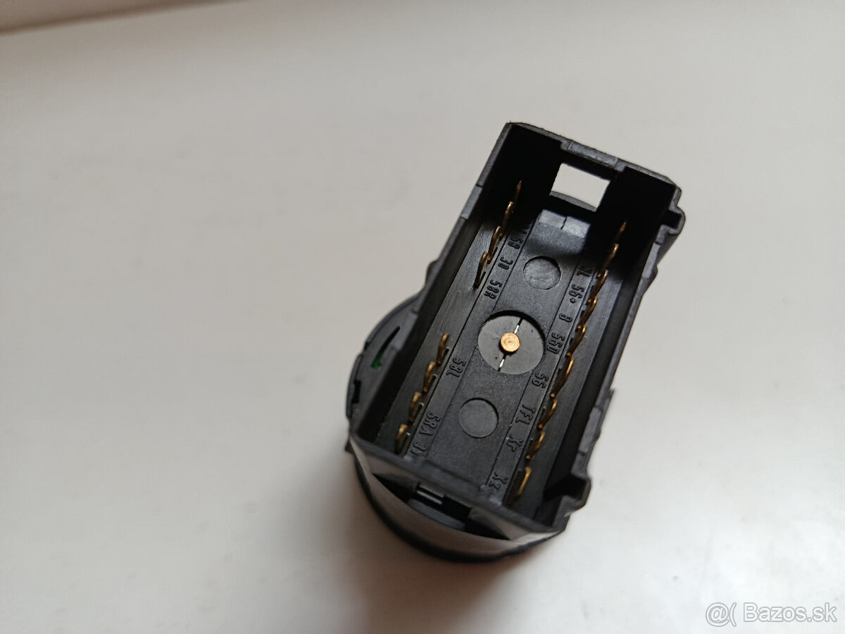 vypinac svetiel skoda fabia 20€ - 2