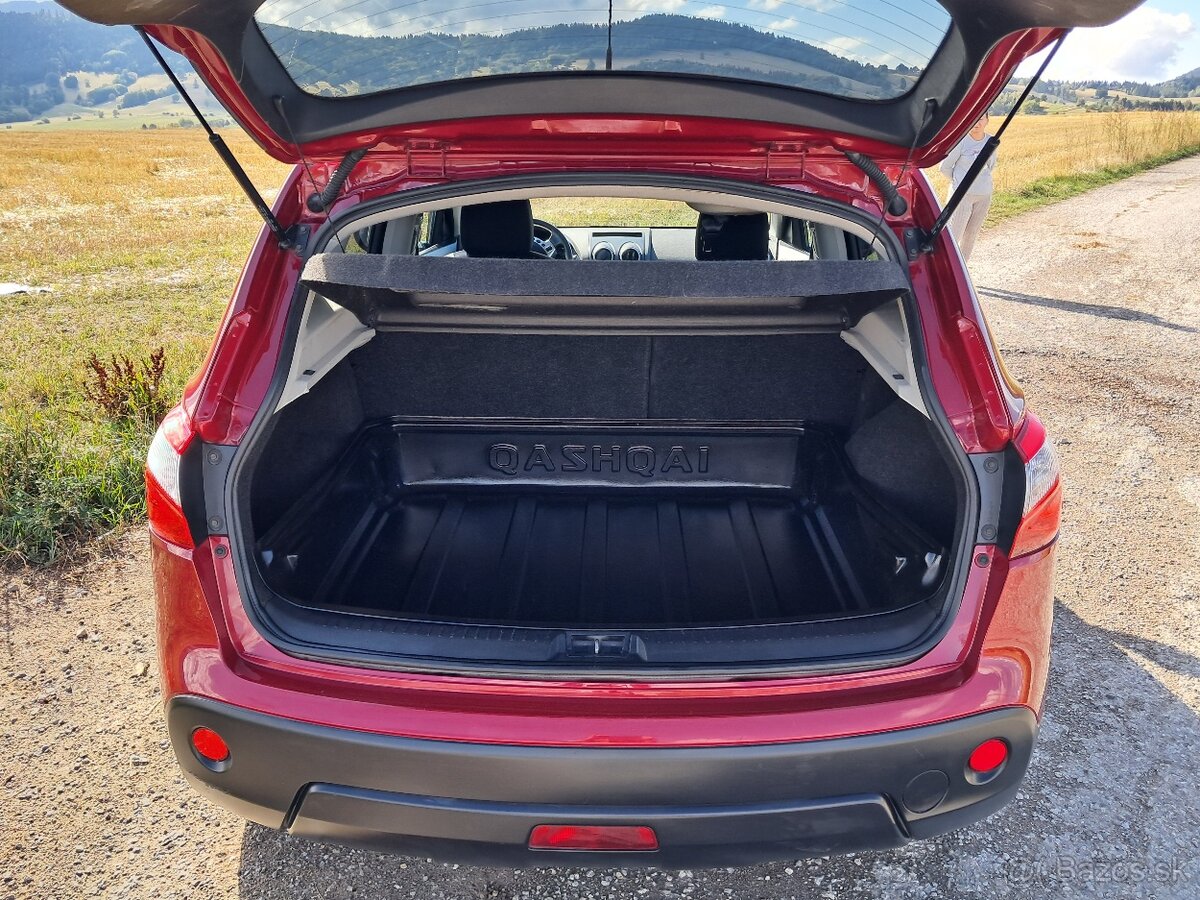 Predám Nissan - 2