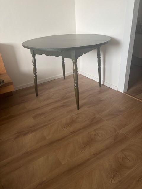 Jedálenský stôl zelený Bonanza + 4 stoličky - 2