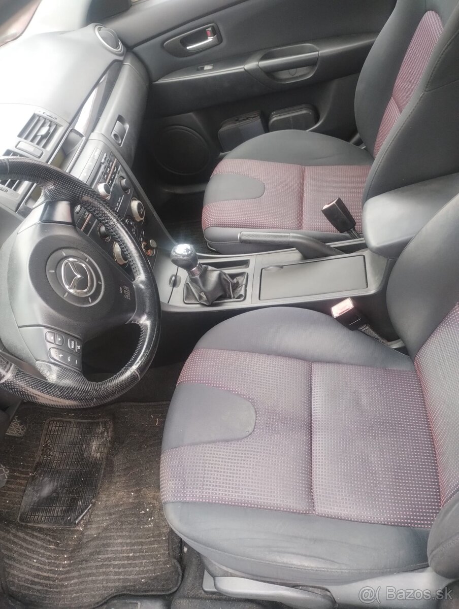 Predám Mazda 3 r.2005 - 2