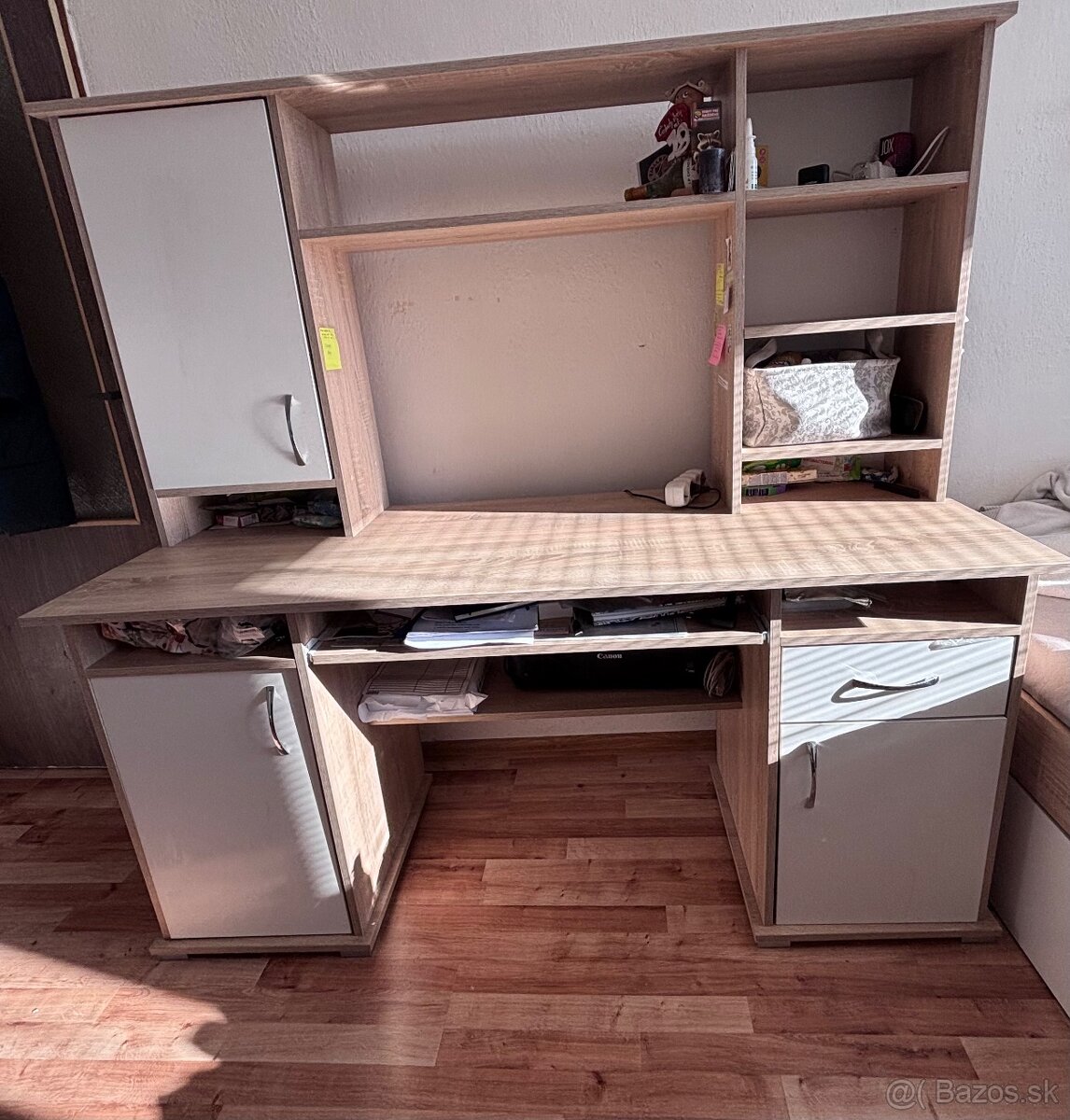 PREDÁM PÍSACÍ STOLÍK - 2