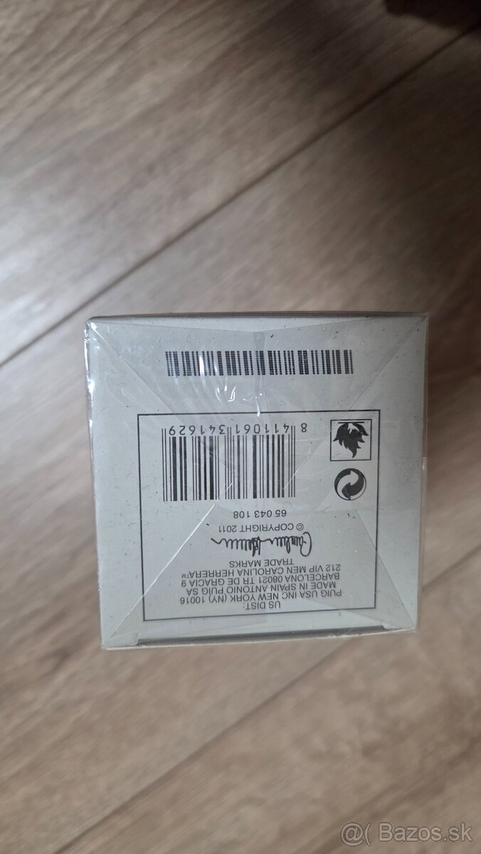 parfém Carolina Herrera 212 MEN - 2