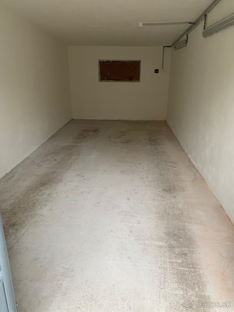 Prenájom garáže - Rožňava, Mierová ul. - 2