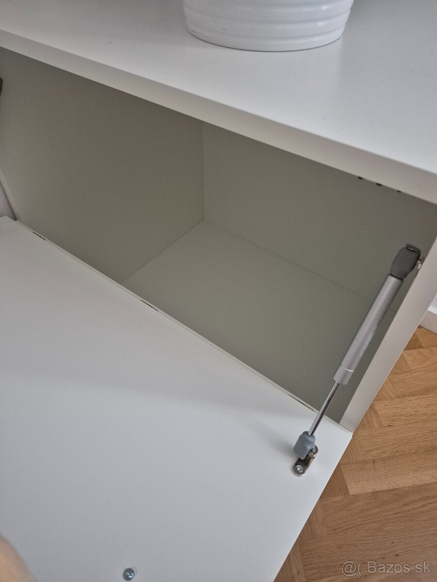 Predám komodu - perinak - 2