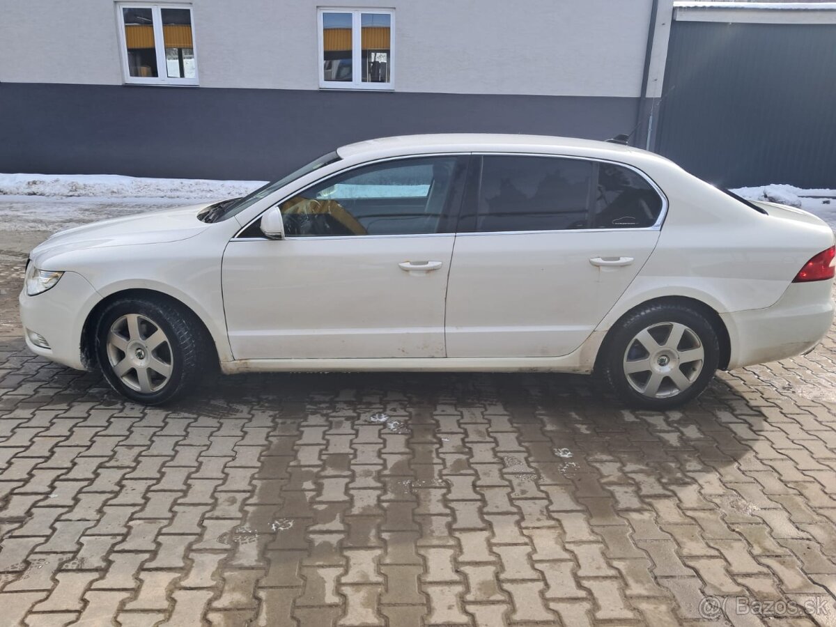Škoda superb - 2