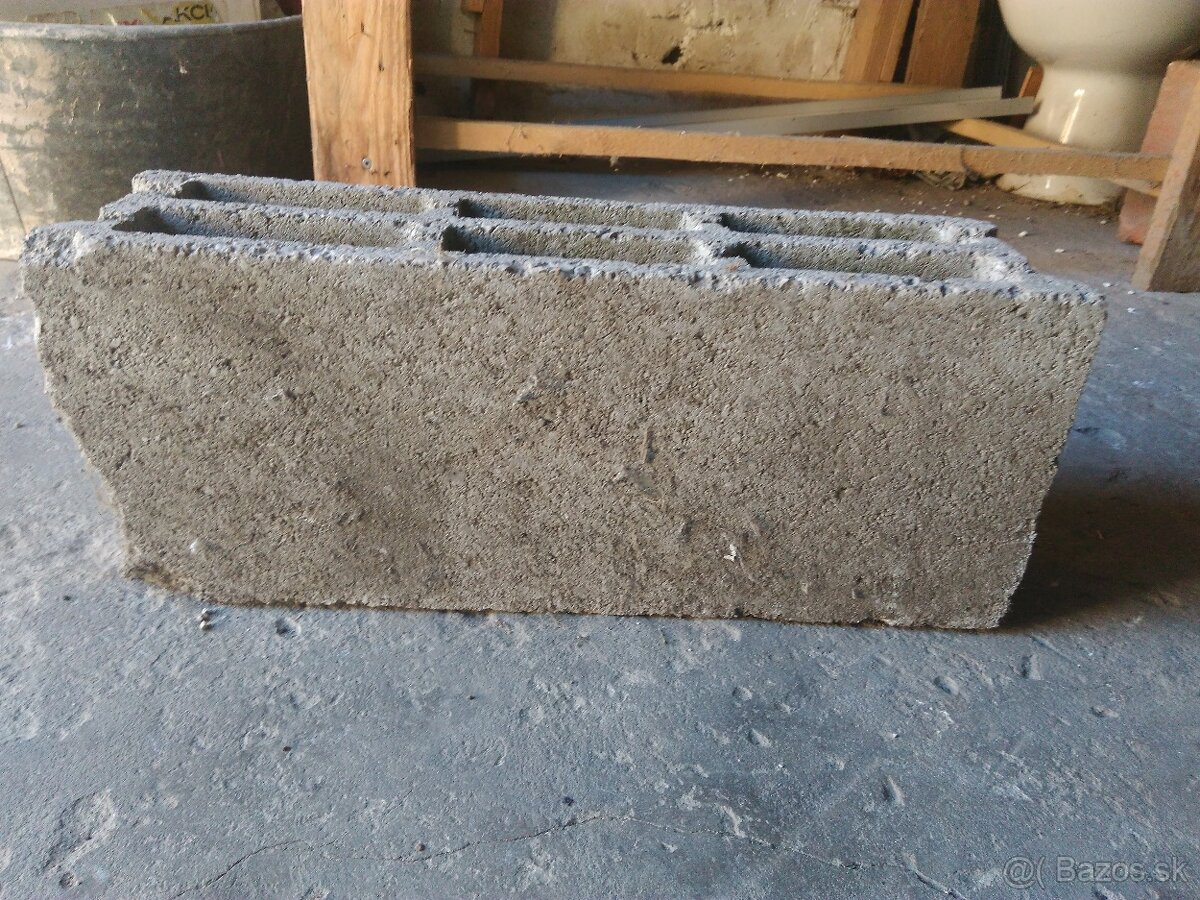 Tvárnice 15cm - 2