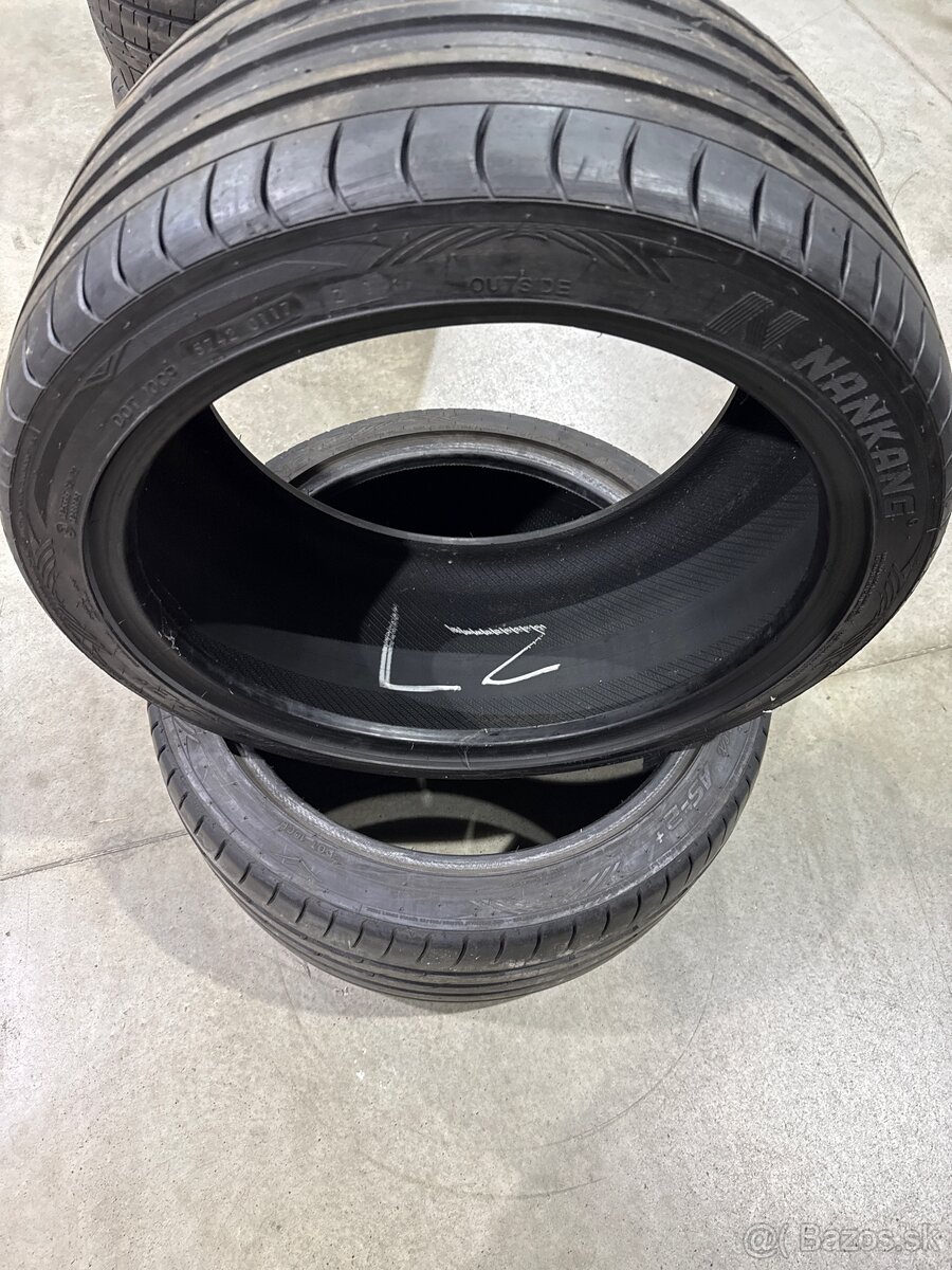 Dve pneumatiky 295/35ZR20 - 2
