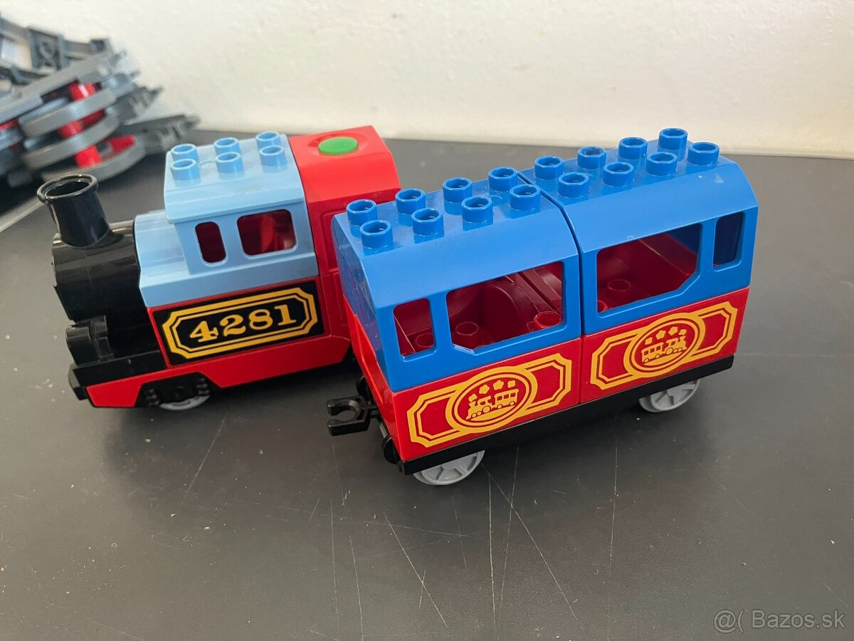 Lego Duplo lokomotíva - 2