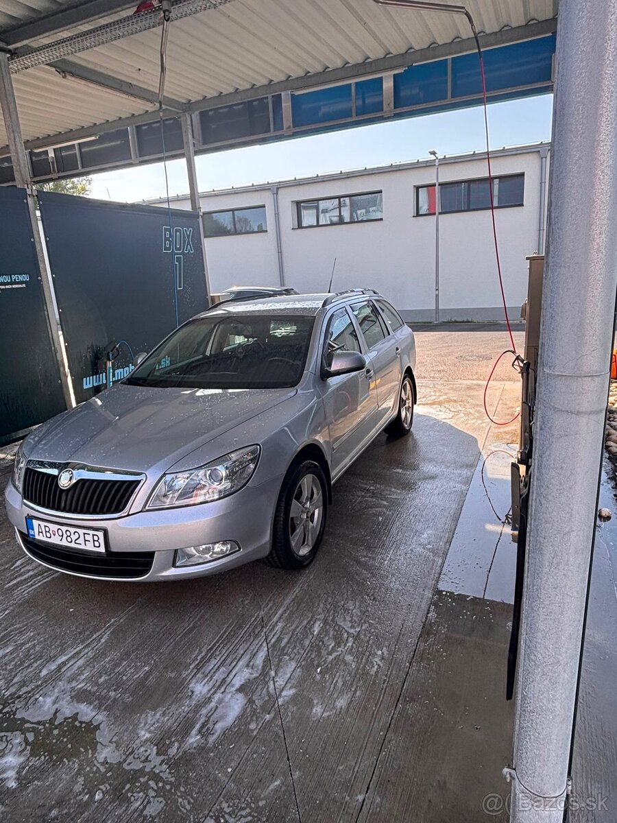 Škoda octavia 2 facelift 1.9tdi 4x4 - 2