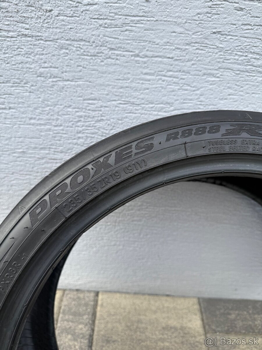 TOYO PROXES R888 - Semi slick - 2