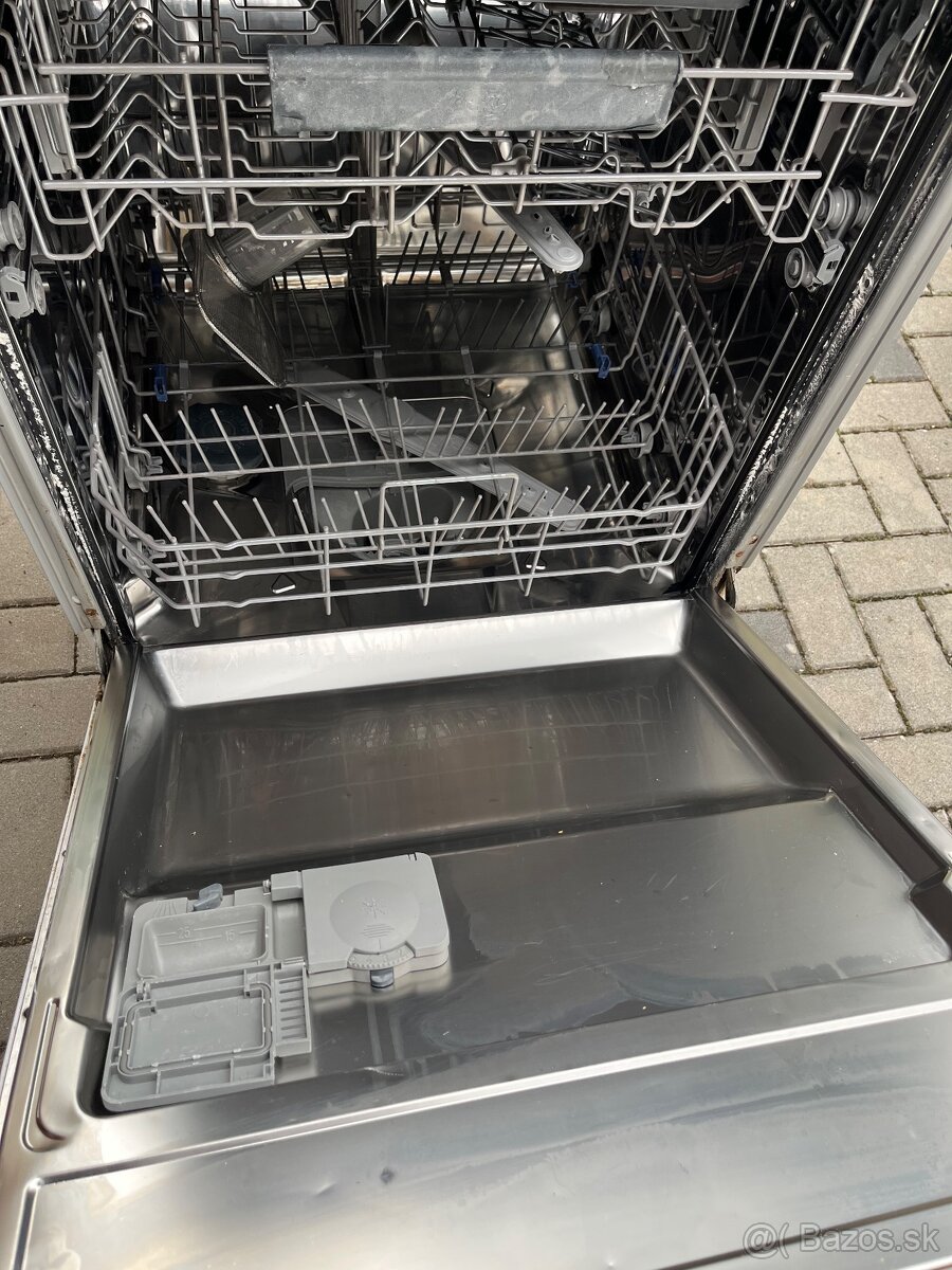 Umývačka riadu Beko - 2