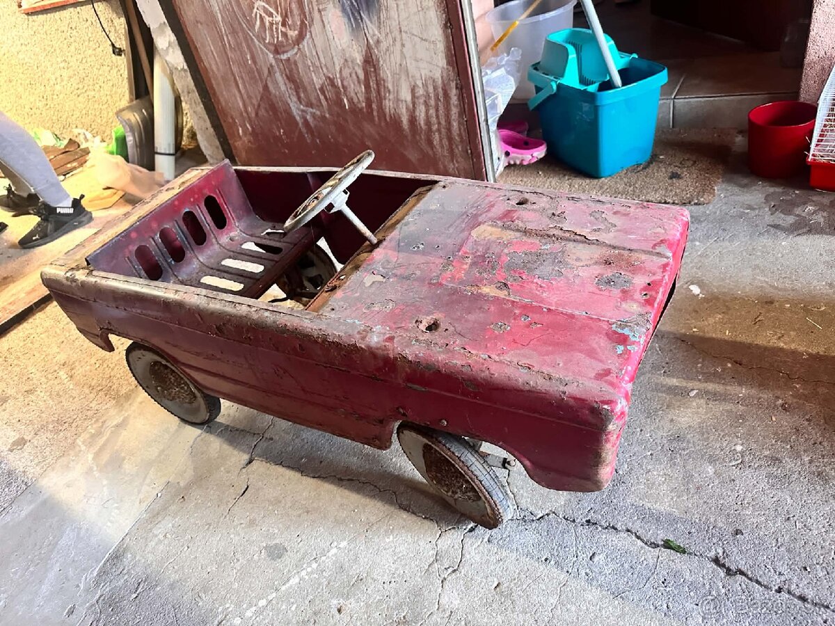 Slapacie auticko Lada - 2