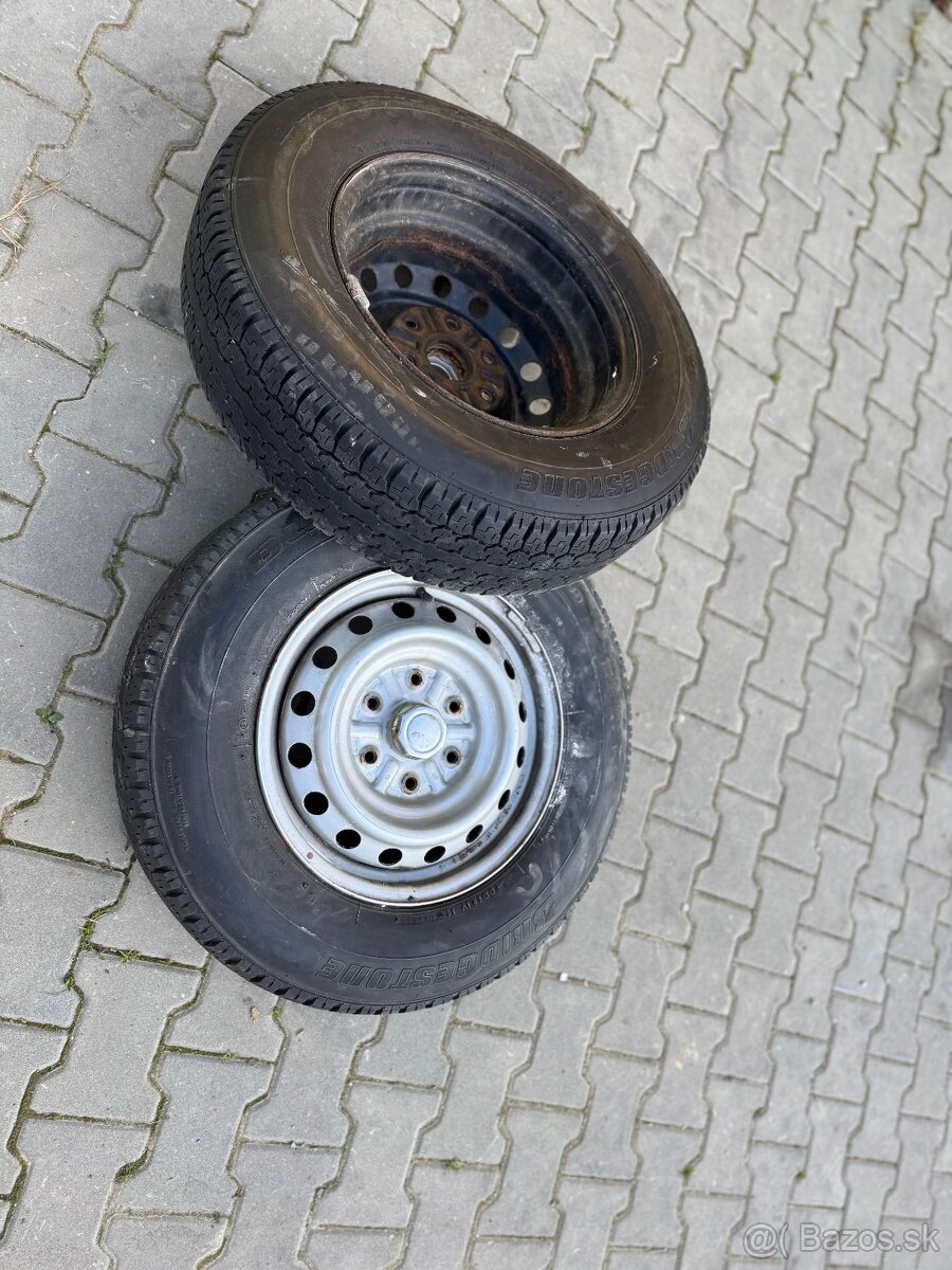 Predám disky Mitsubishi L200 + pneumatiky Bridgestone