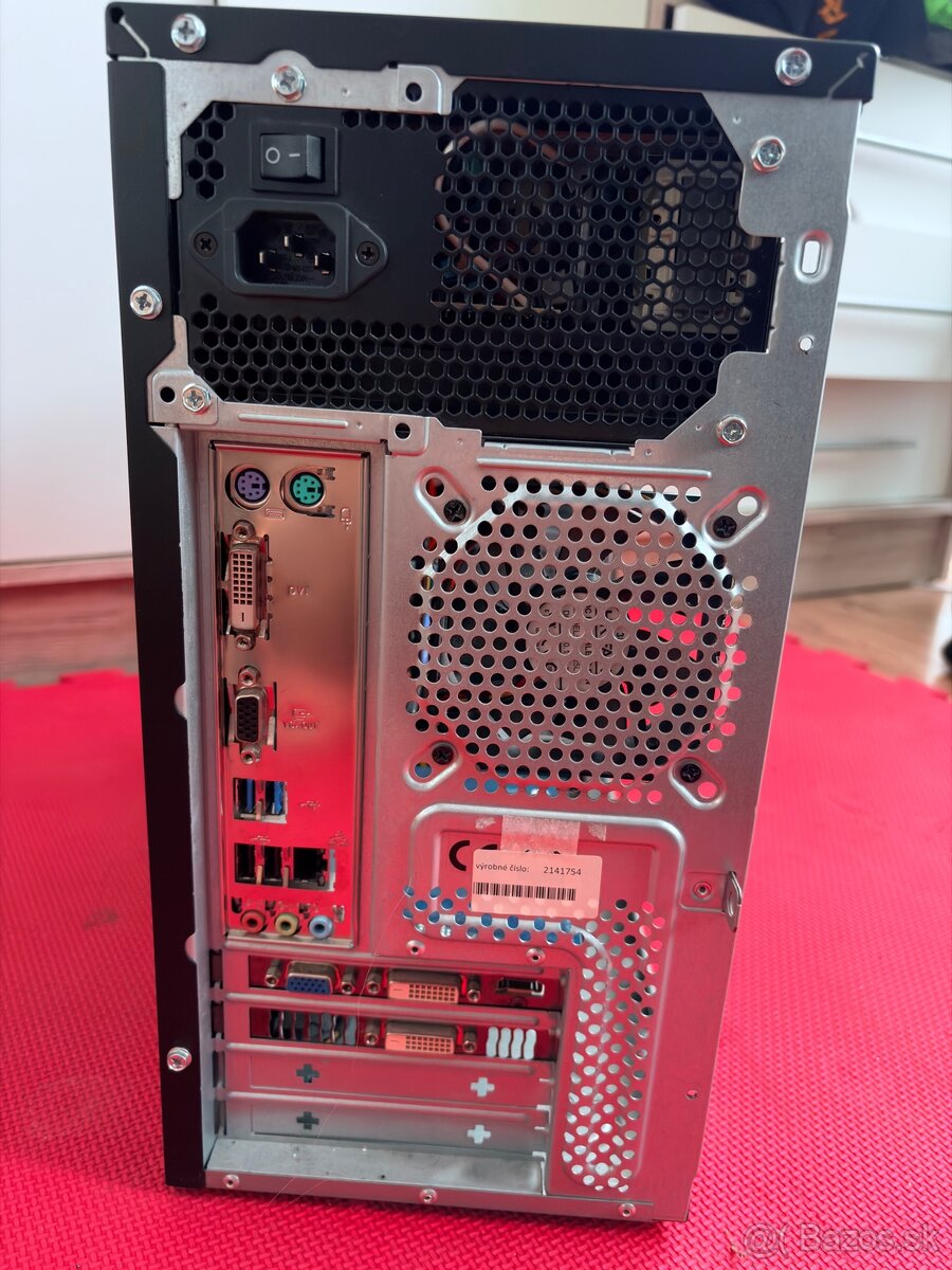 Kancelarsky/stolný počitač - 2