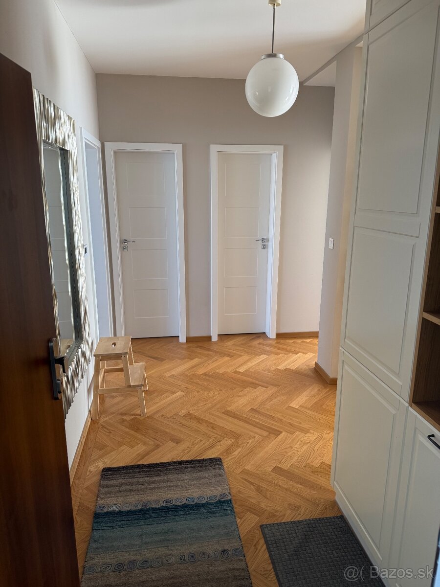 Na prenájom úžasný 3i byt v srdci mesta, Dunajská - 2