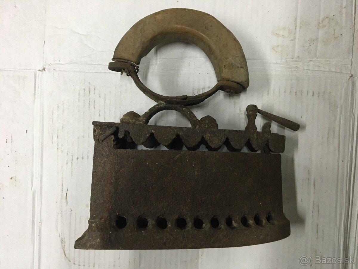 Liatinové žehličky - 2