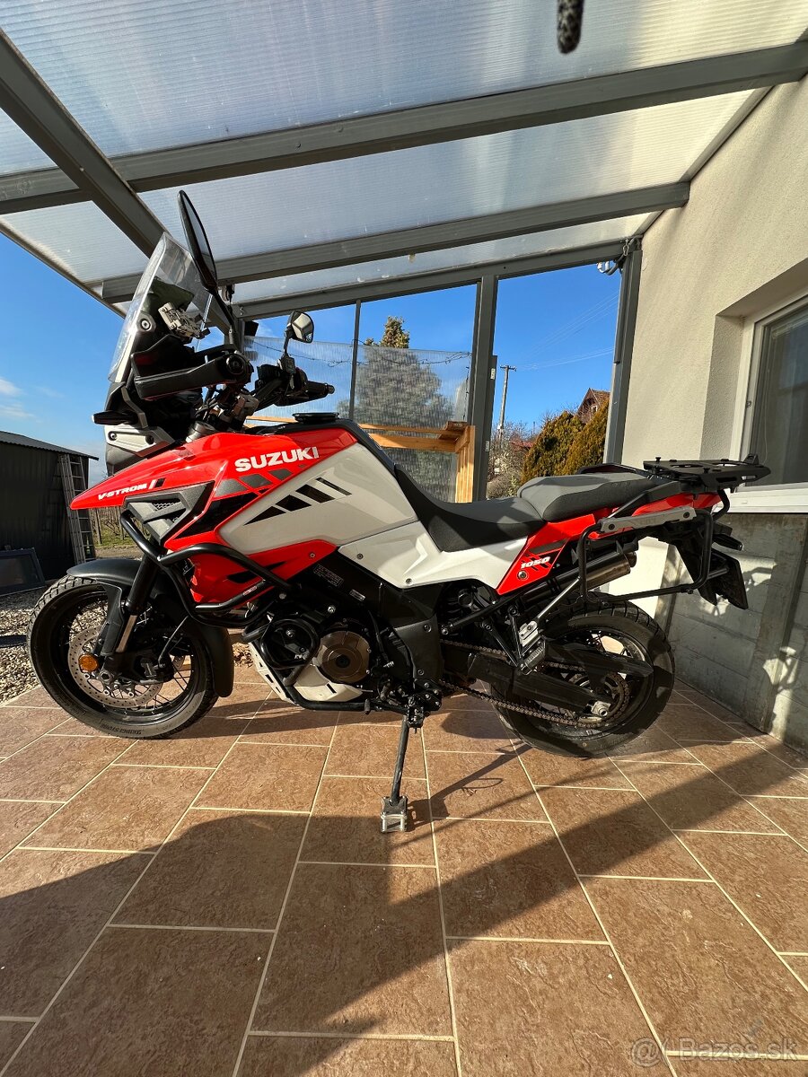 Suzuki dl 1050 V strom XT - 2