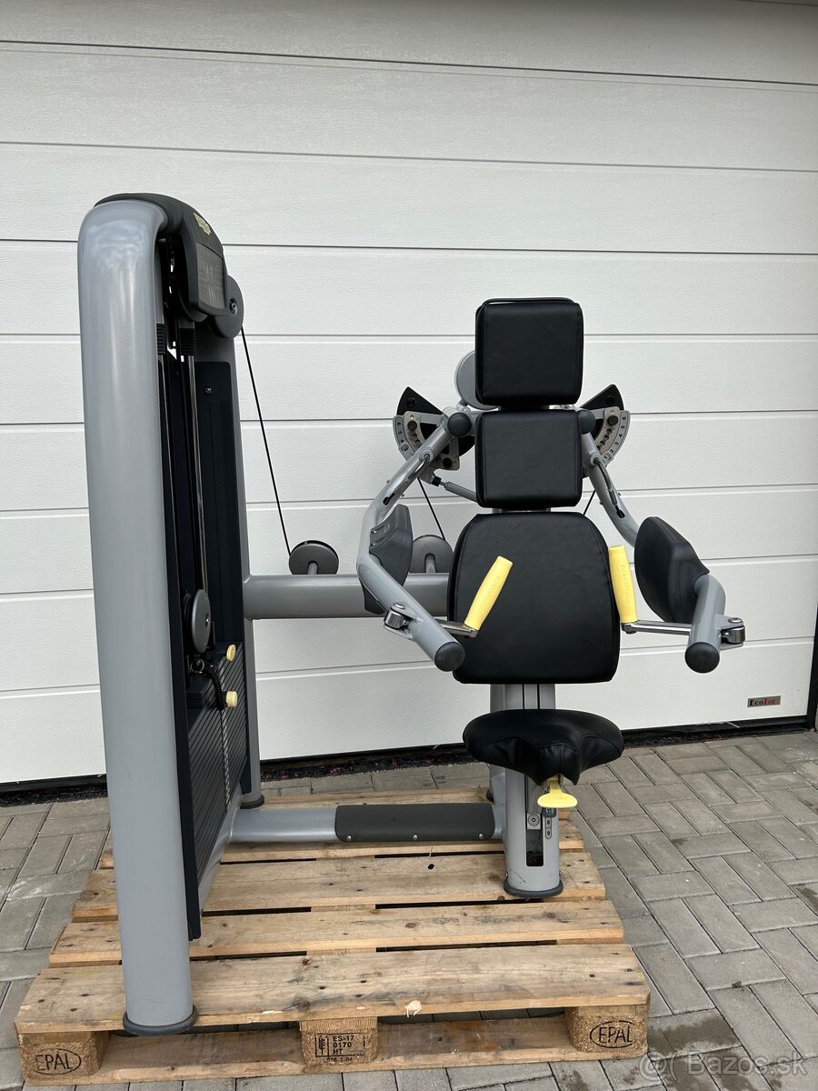 Stroj na ramená Technogym Selection delts machine - 2