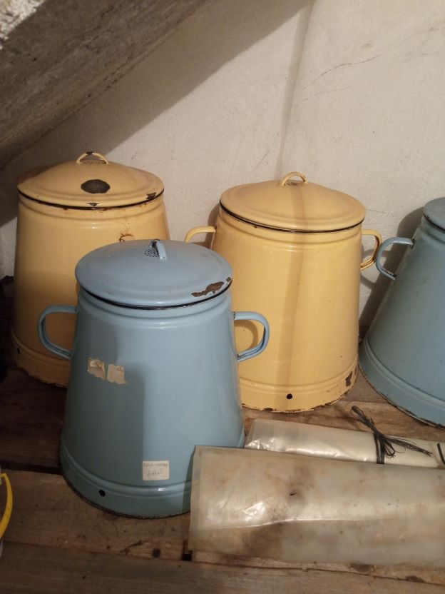 Predám nádoby na masť. - 2