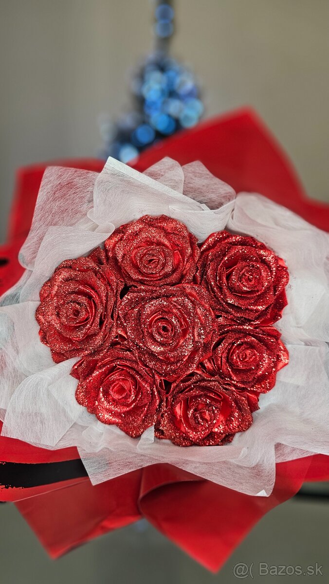 Kytica 7 trblietavých ruží - 2