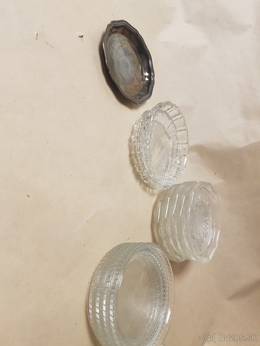 predam stare podpivniky papier a kov - 2