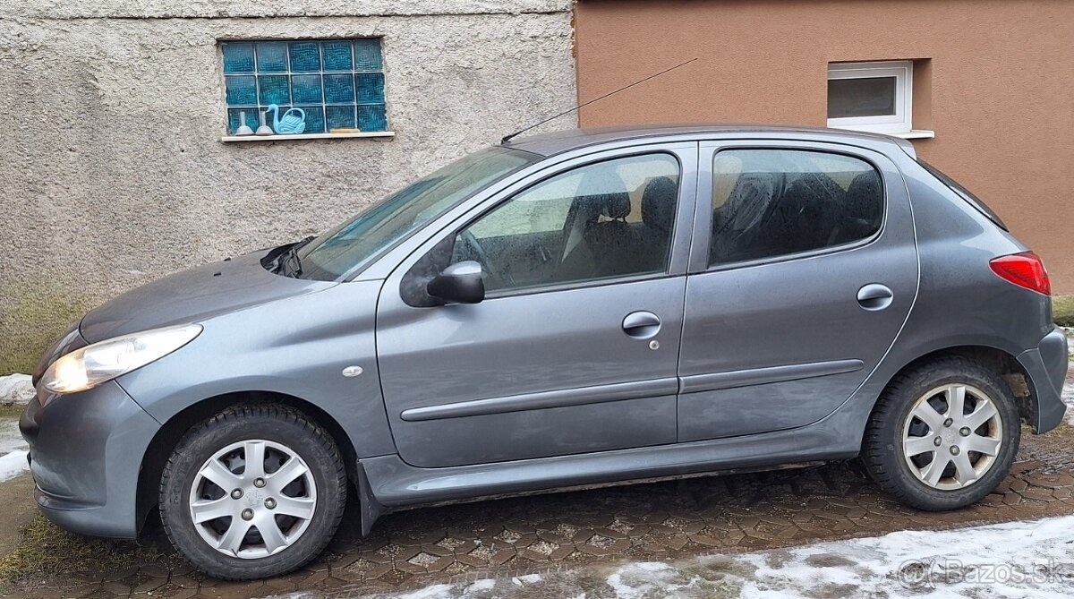 Predám Peugeot 206+ 1.4 benzín - 2