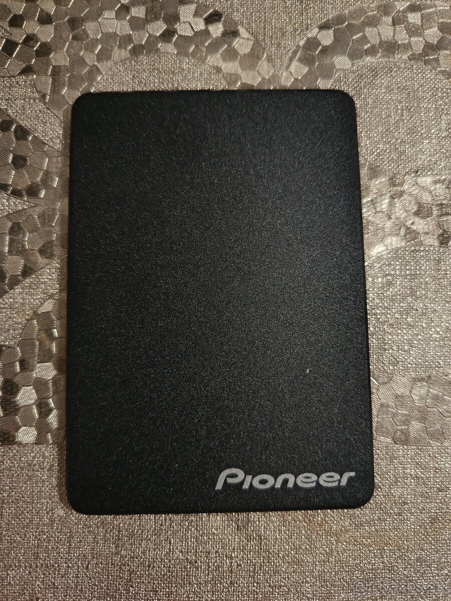 Nový SSD Pioneer APS-SL3 240 GB - 2