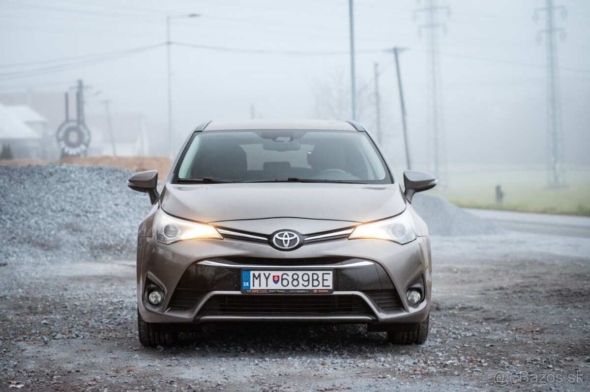 TOYOTA AVENSIS Combi 2.0 105kW 2017 - 2