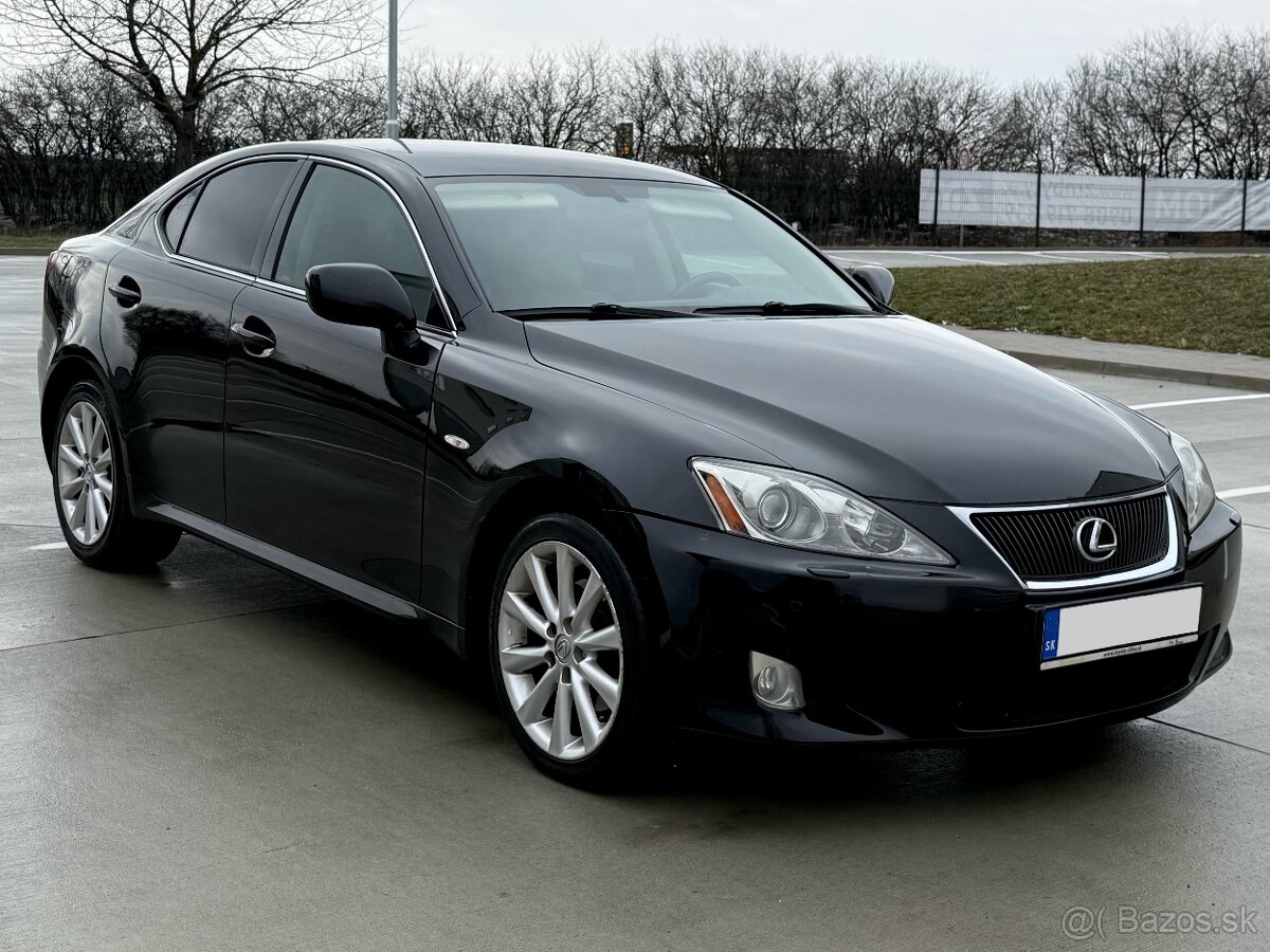 Lexus IS220d NAVI / Keyless / Xenon - 2