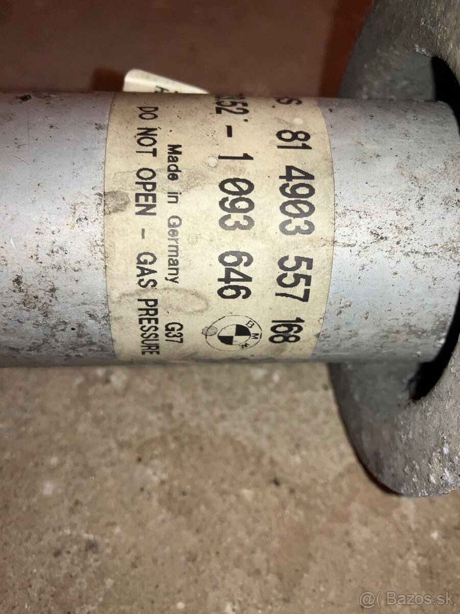 Bmw e39 zadne tlmiče sedan - 2