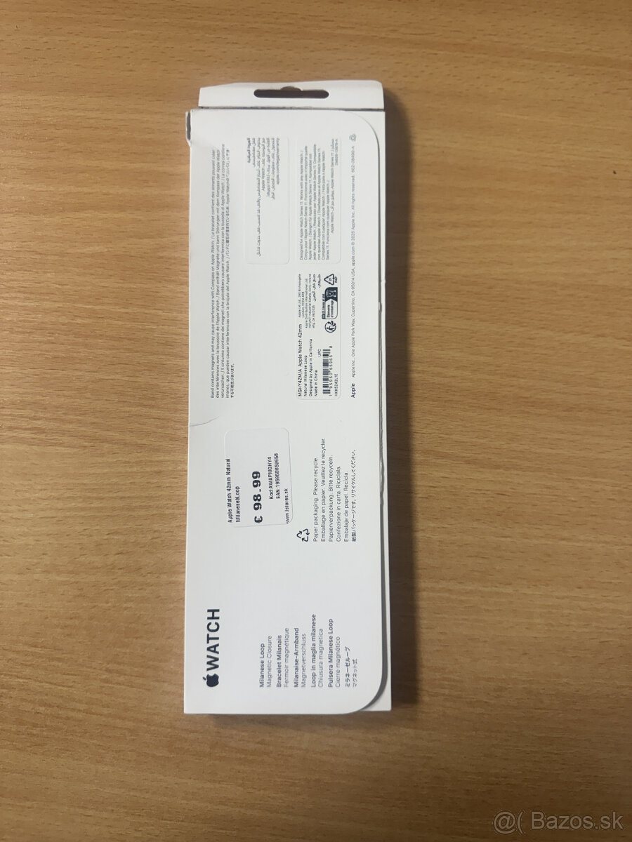 Apple Watch 42mm Natural Milanese Loop - 2