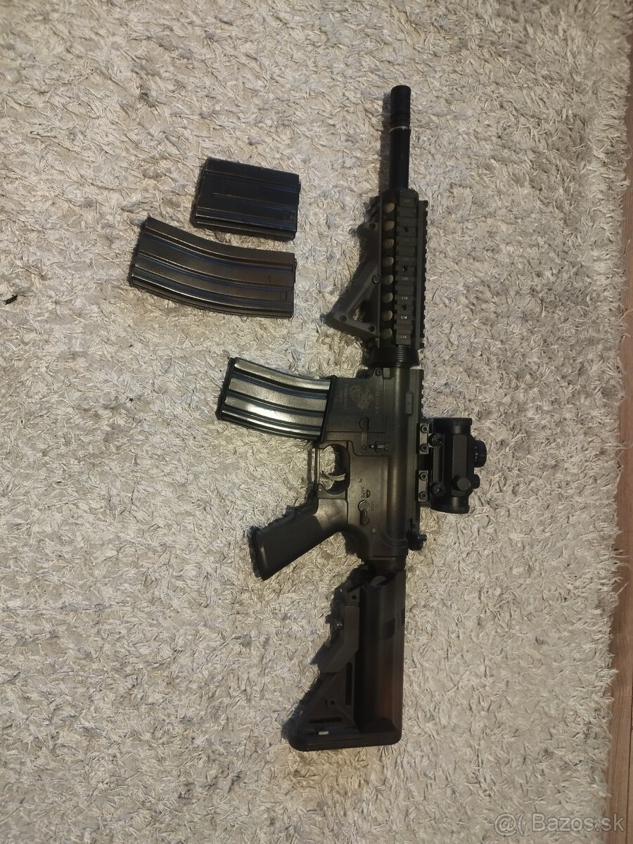 airsoftová replika M4A4 - 2