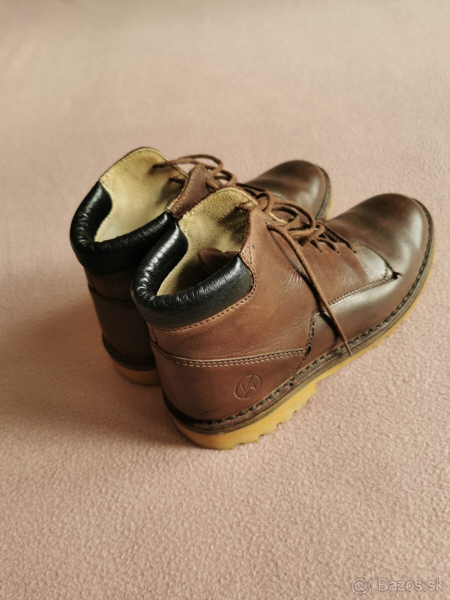 Vasky - Hillside Dark Brown - 2