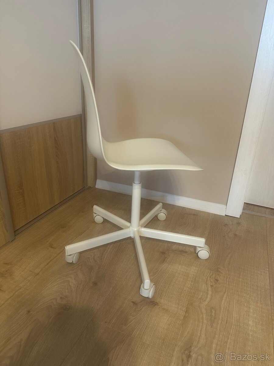 Otočná stolička IKEA - 2