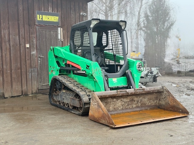 Smykový pásoví nakladač Bobcat T550 - 2