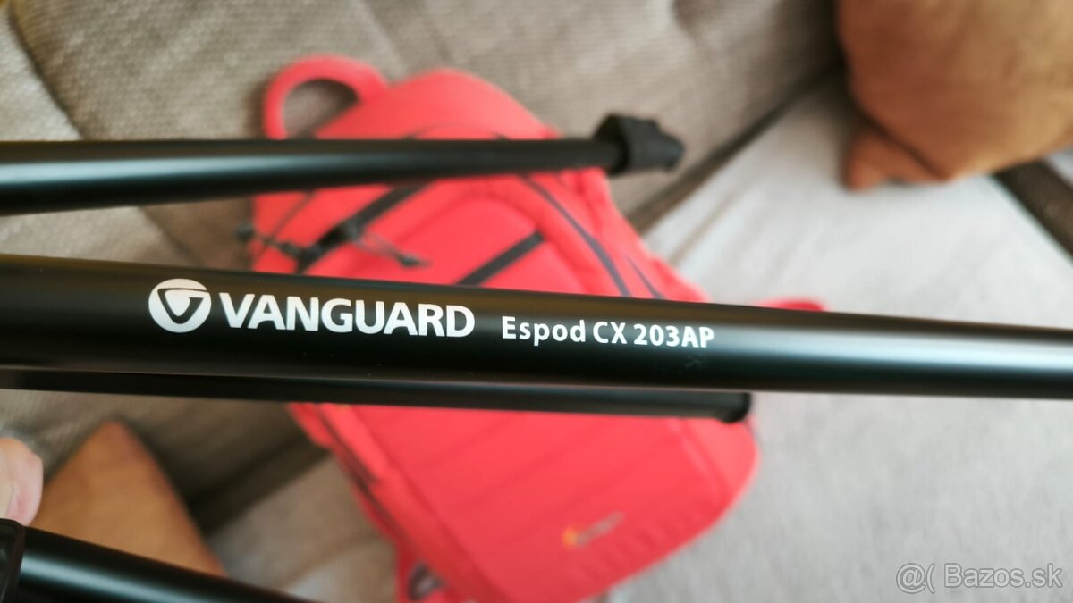 Nikon D7500 + objektívy, blesk - 2