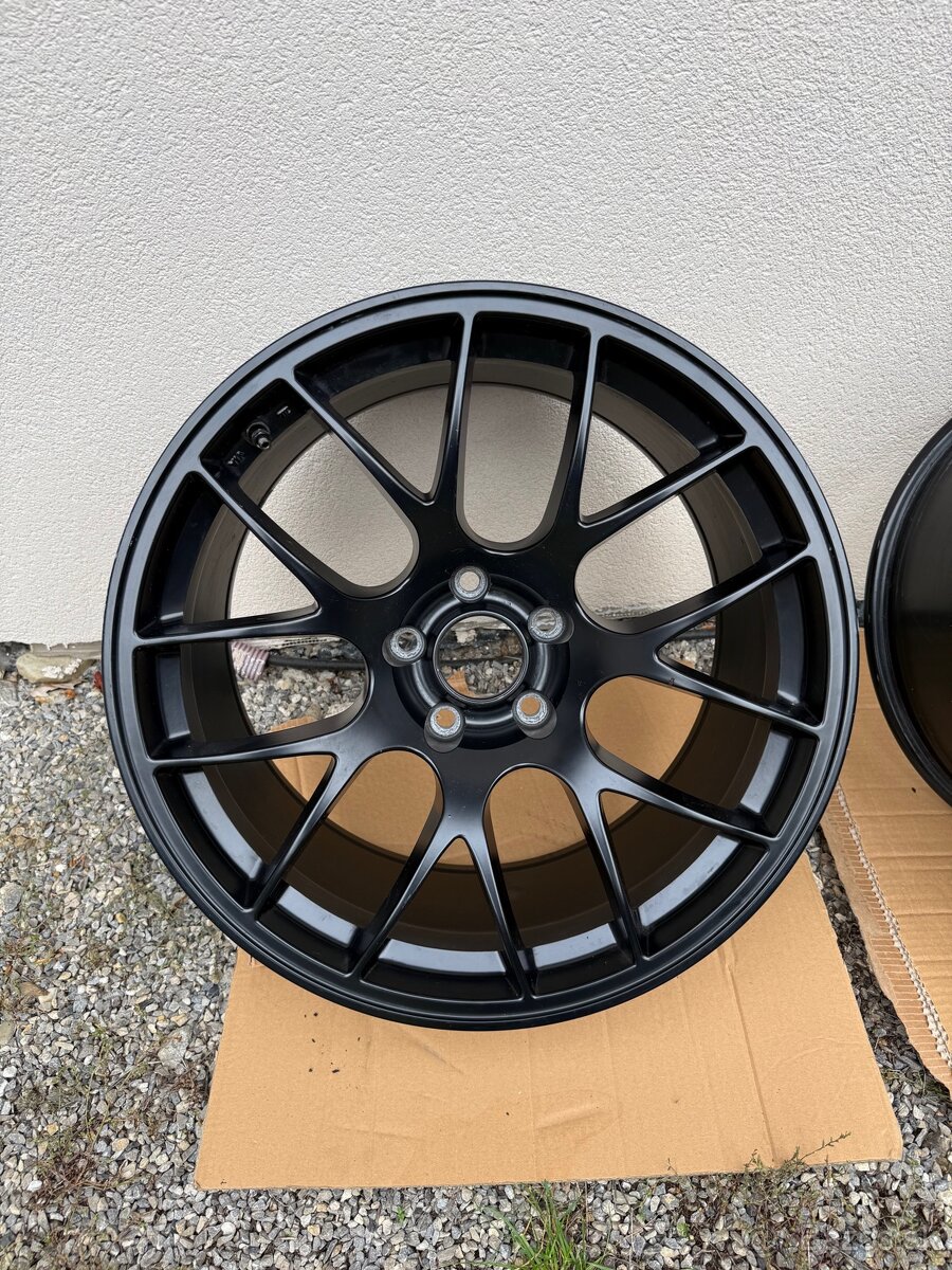APEX EC7, BMW 5x120, 19” Black - 2