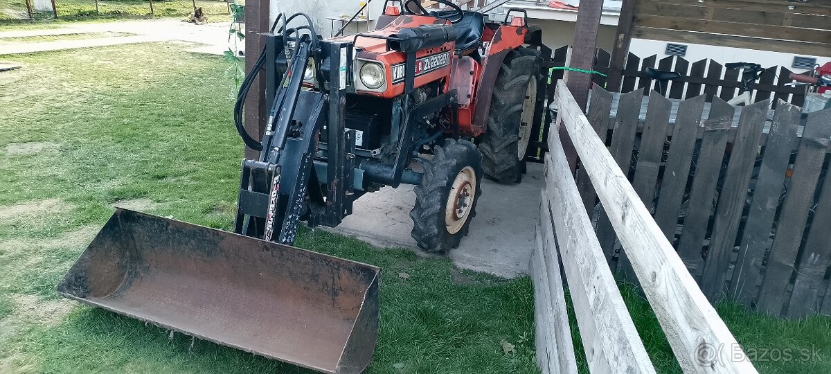 Predam malotraktor kubota l2202dt 4x4 - 2