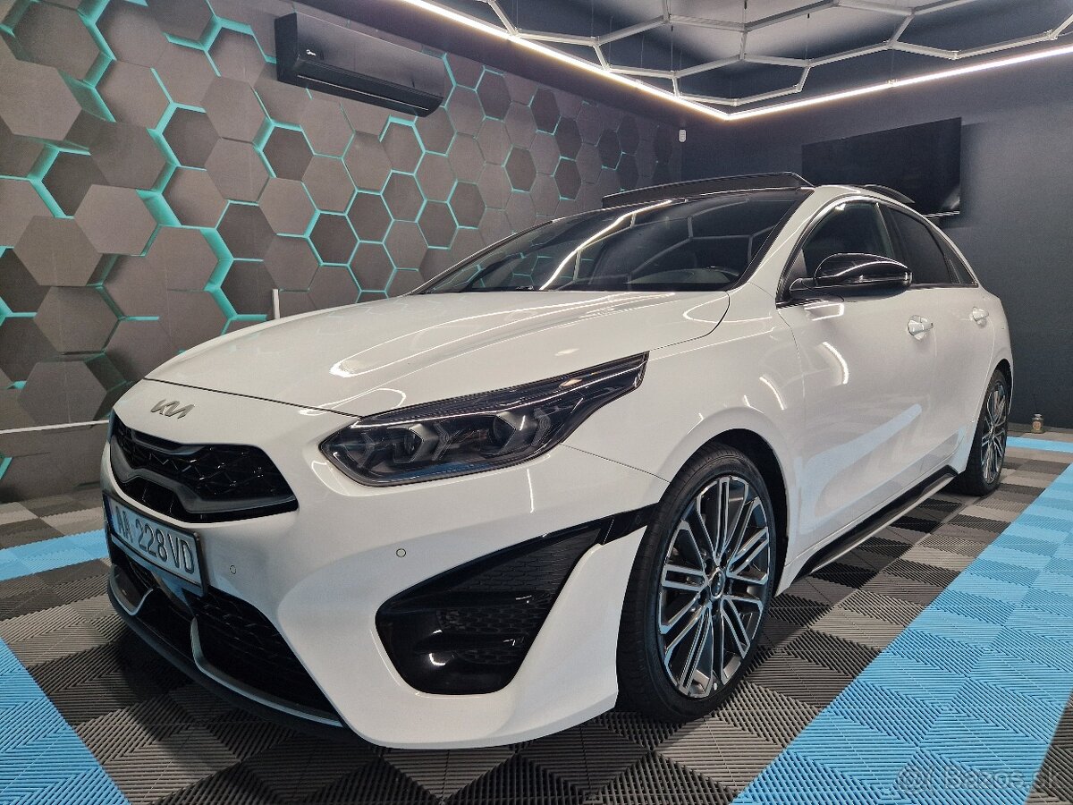 Kia ProCeed 1.5 T-GDi GT-Line A/T - 2