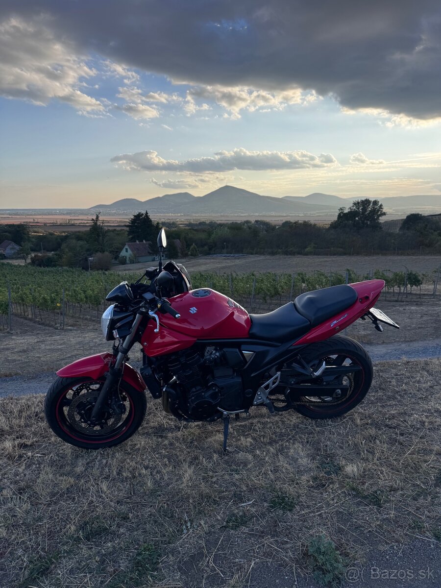 Suzuki bandit 650 A2 - 2