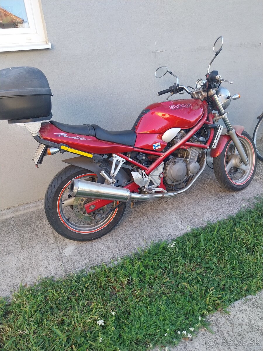 Suzuki bandit 250cm3 - 2