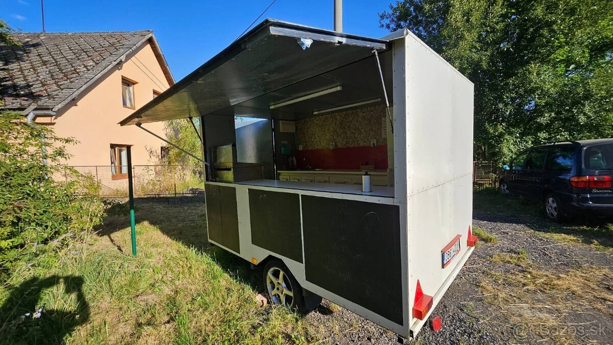 prodám nebo vyměním prodejní stánek za obytňák - 2