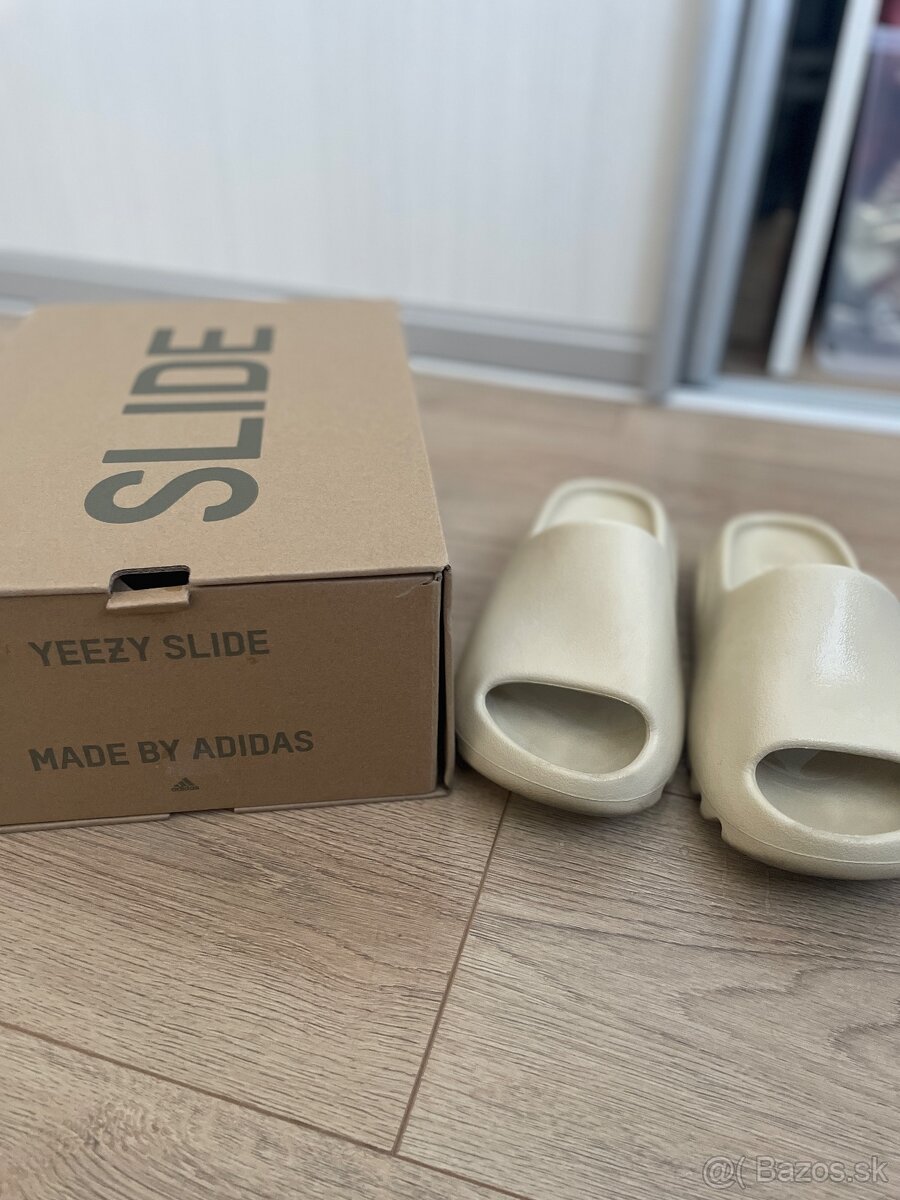 Yeezy Slides - 2